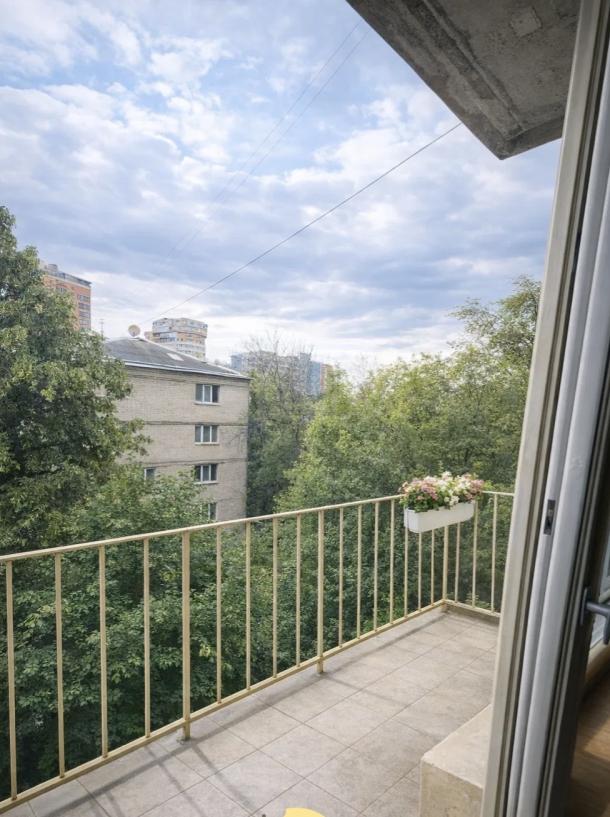 Квартира, 1-кімн., Харьков, Павлово Поле, Александра Олеся (Есенина)