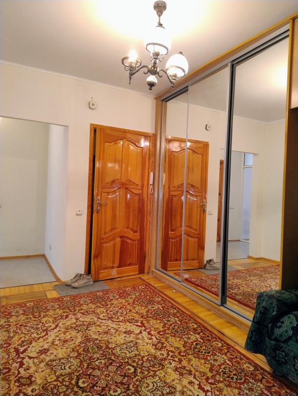 Квартира, 3-кімн., Харьков, Алексеевка, Победы пр.