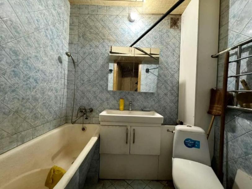 Квартира, 3-кімн., Харьков, 531м/р, Гвардейцев Широнинцев