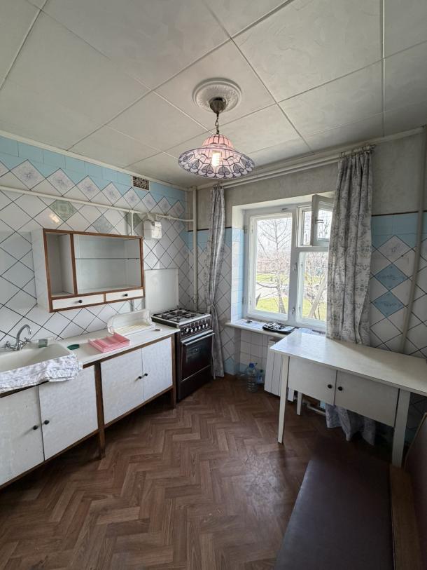 Квартира, 3-кімн., Харьков, Старая Салтовка, Академика Павлова