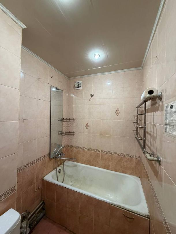 Квартира, 1-кімн., Харьков, ХТЗ, Индустриальный просп. (Фрунзе проспект)