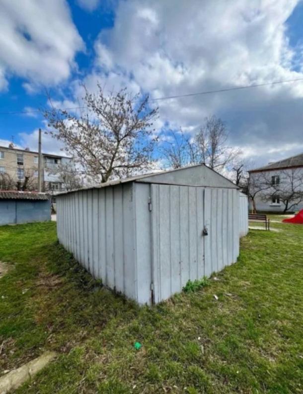 Квартира, 3-кімн., Харьков, Жуковского поселок, Юрия Кондратюка пер. (Ивана Кулика в-зд)