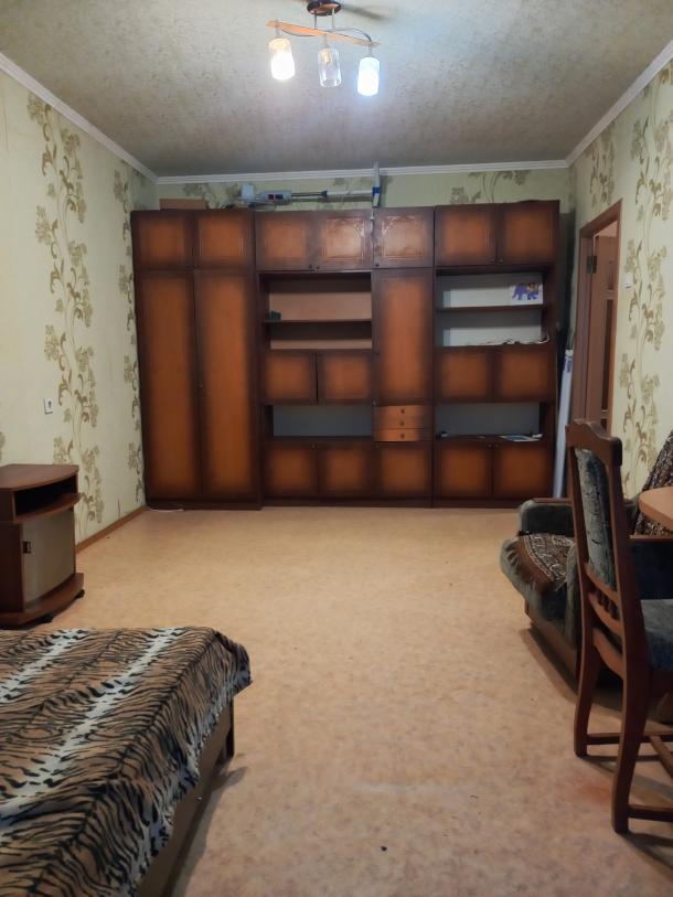 Квартира, 1-кімн., Харьков, 608м/р, Непокоренных (Героев Труда)