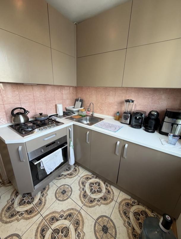 Квартира, 3-кімн., Харьков, 522м/р, Академика Барабашова