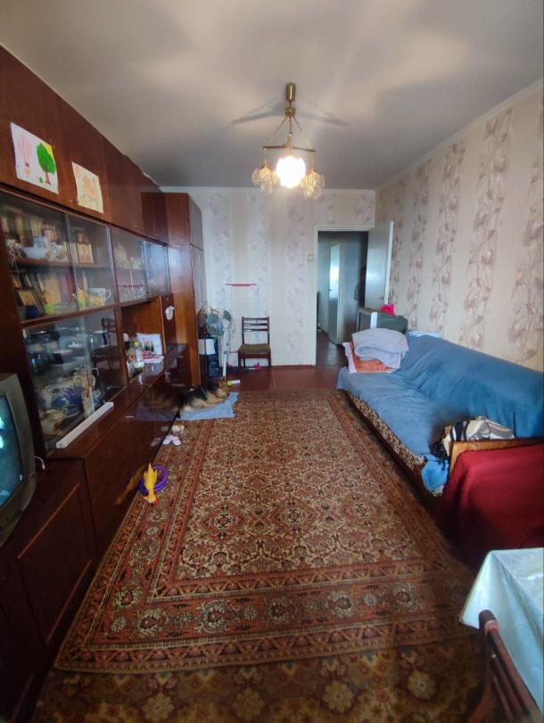 Квартира, 3-кімн., Харьков, 522м/р, Непокоренных (Героев Труда)