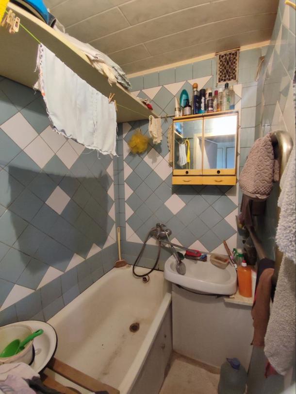 Квартира, 3-кімн., Харьков, 522м/р, Непокоренных (Героев Труда)