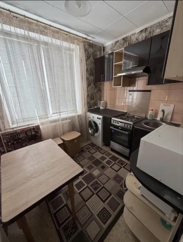 Квартира, 1-кімн., Харьков, 605м/р, Тракторостроителей просп.