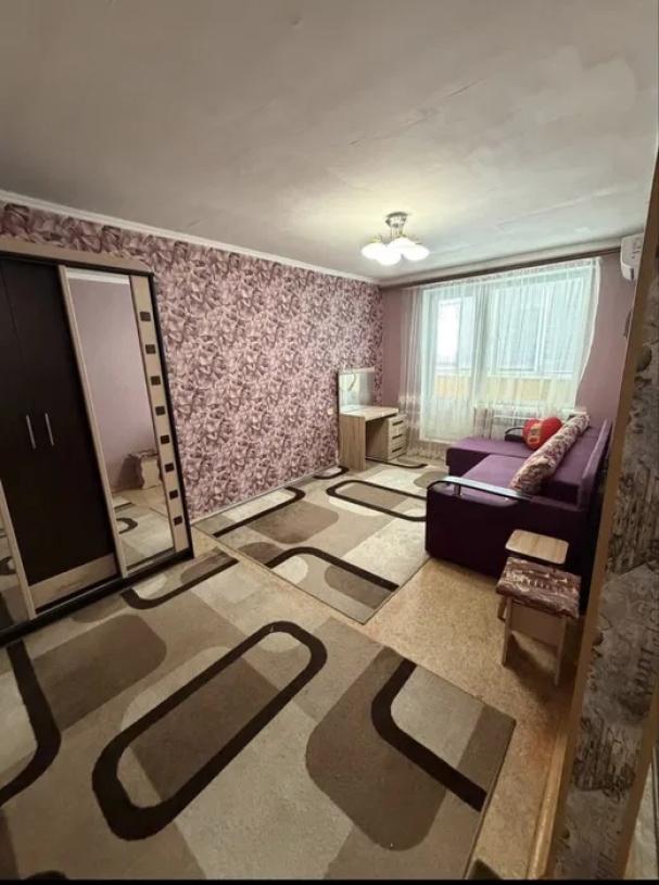 Квартира, 1-кімн., Харьков, 605м/р, Тракторостроителей просп.