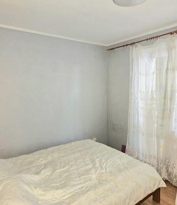 Квартира, 4-кімн., Харьков, Залютино, Золочевская