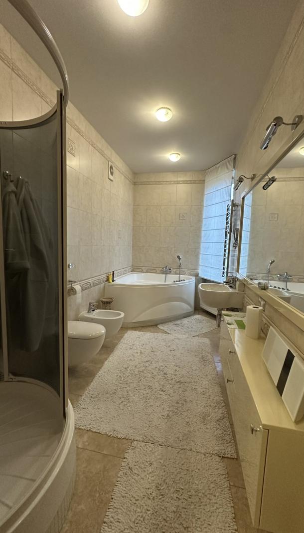 Квартира, 4-кімн., Харьков, Центр, Университетская