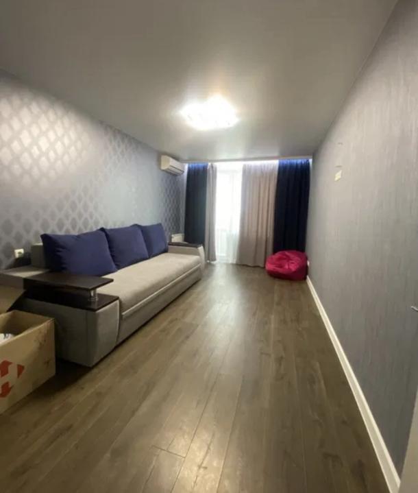 Квартира, 4-кімн., Харьков, Алексеевка, Людвига Свободы пр.