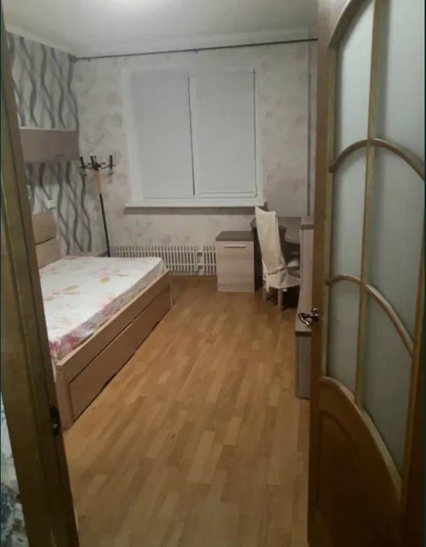 Квартира, 3-кімн., Харьков, 4 Северная Салтовка, Метростроителей