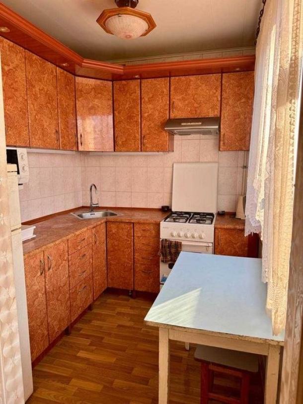 Квартира, 3-кімн., Харьков, Алексеевка, Победы пр.