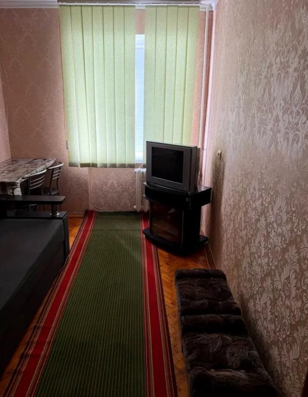 Квартира, 3-кімн., Харьков, ХТЗ, Северина Потоцкого пер. (17 Партсъезда пер.)