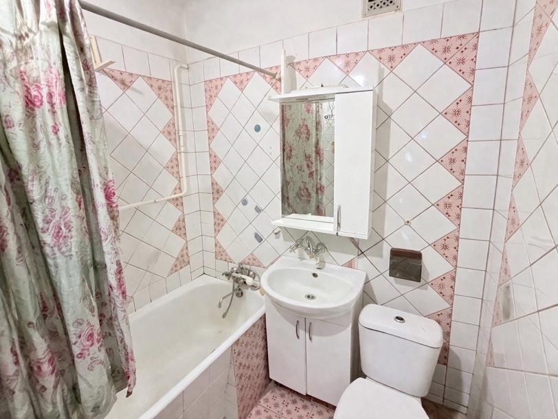 Квартира, 2-кімн., Харьков, Павлово Поле, Стражей Неба (Тобольская)