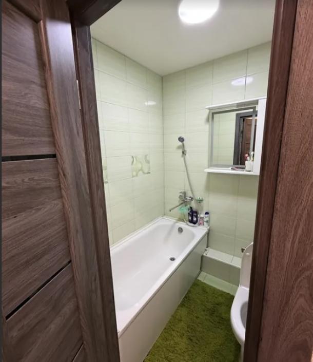 Квартира, 3-кімн., Харьков, 531м/р, Гвардейцев Широнинцев