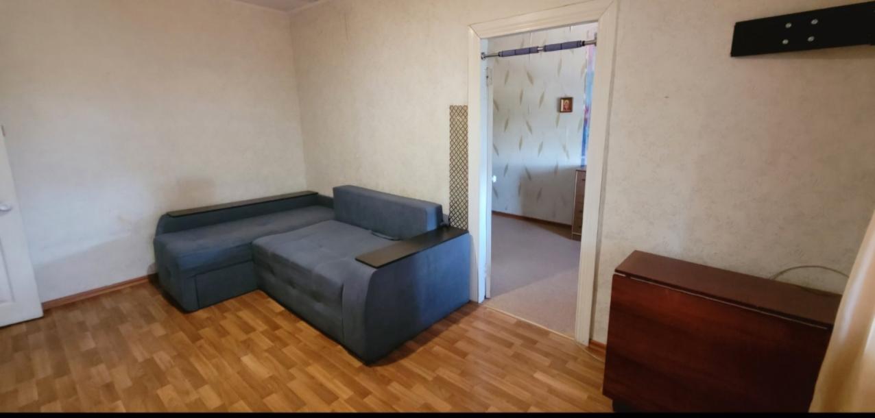 Квартира, 3-кімн., Харьков, Новые Дома, Каденюка (Танкопия)