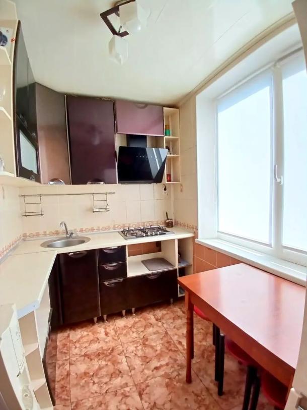 Квартира, 3-кімн., Харьков, 520м/р, Академика Павлова