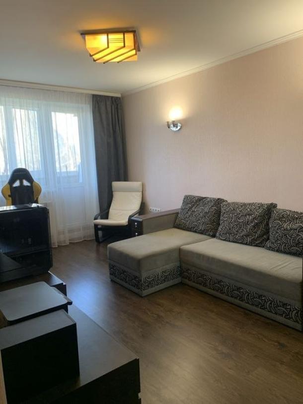 Квартира, 2-кімн., Харьков, Алексеевка, Ахсарова