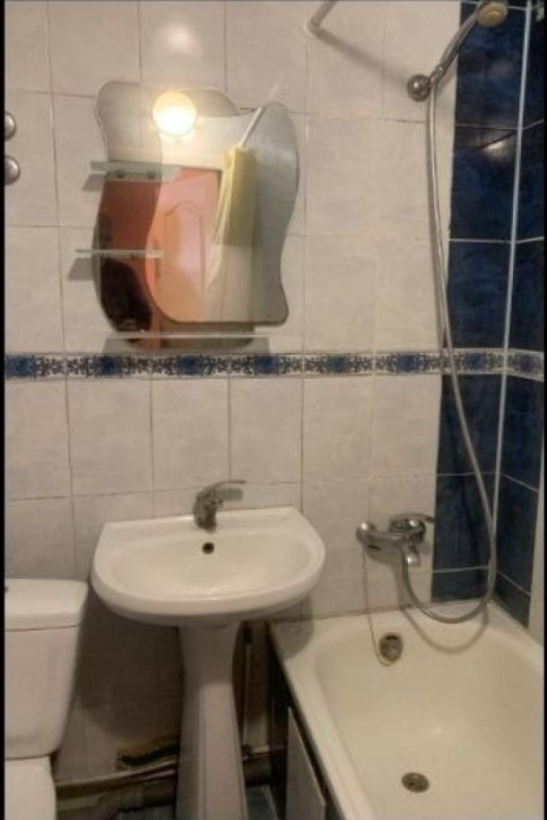 Квартира, 2-кімн., Харьков, 606м/р, Светлая