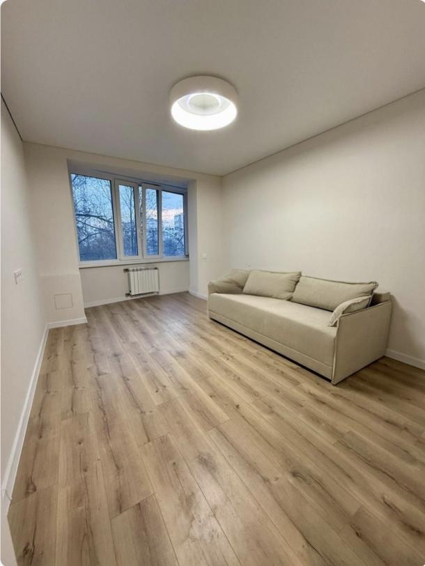 Квартира, 3-кімн., Харьков, 524м/р, Гвардейцев Широнинцев