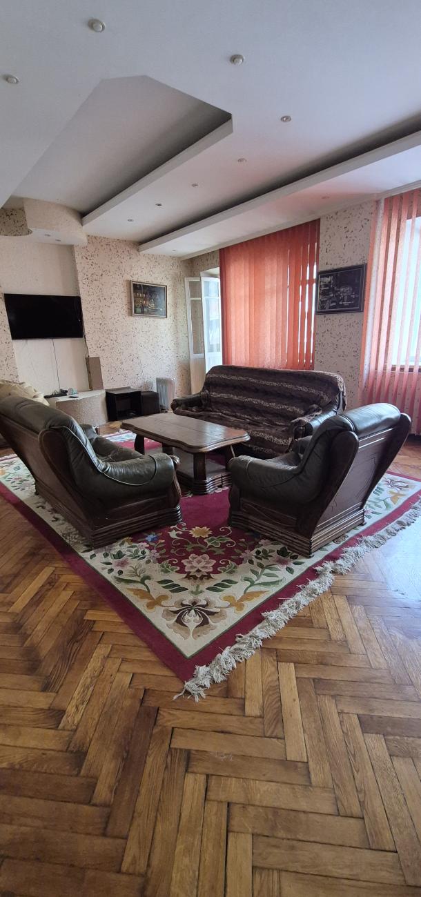 Квартира, 3-кімн., Харьков, Центр, Пушкинский взд