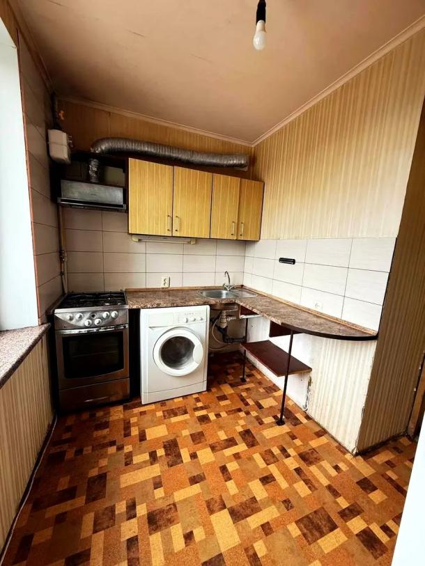 Квартира, 3-кімн., Харьков, 605м/р, Гвардейцев Широнинцев