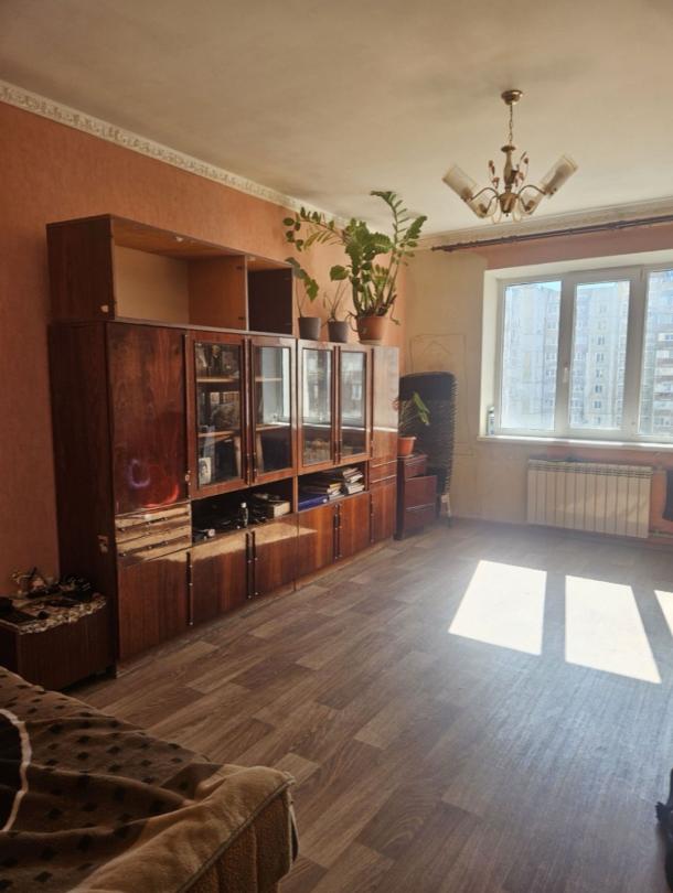 Квартира, 3-кімн., Харьков, Песочин, Кушнарева