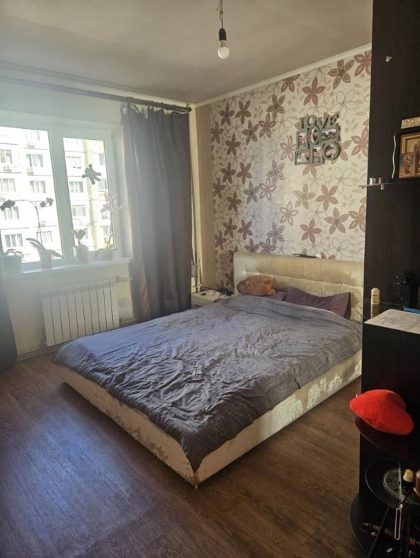 Квартира, 3-кімн., Харьков, Песочин, Кушнарева