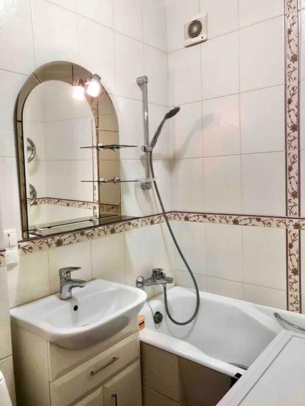 Квартира, 2-кімн., Харьков, Новые Дома, Героев Харькова пр-т