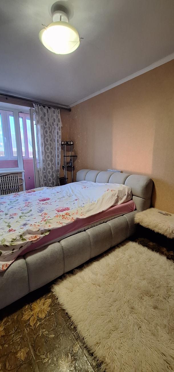 Квартира, 3-кімн., Харьков, Алексеевка, Ахсарова