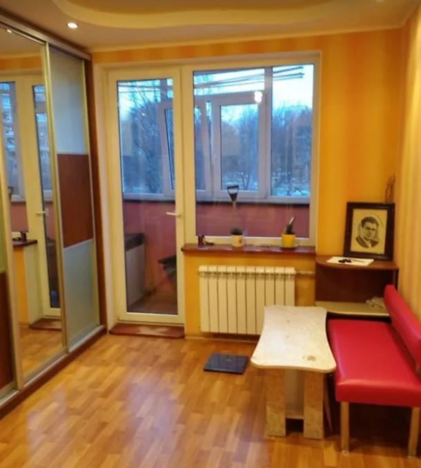 Квартира, 3-кімн., Харьков, Павлово Поле, Стражей Неба (Тобольская)