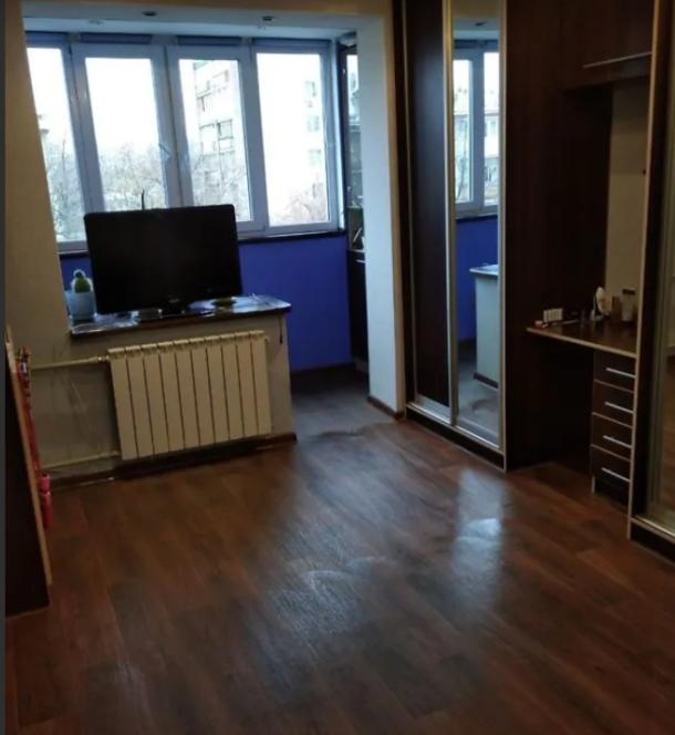 Квартира, 3-кімн., Харьков, Павлово Поле, Стражей Неба (Тобольская)