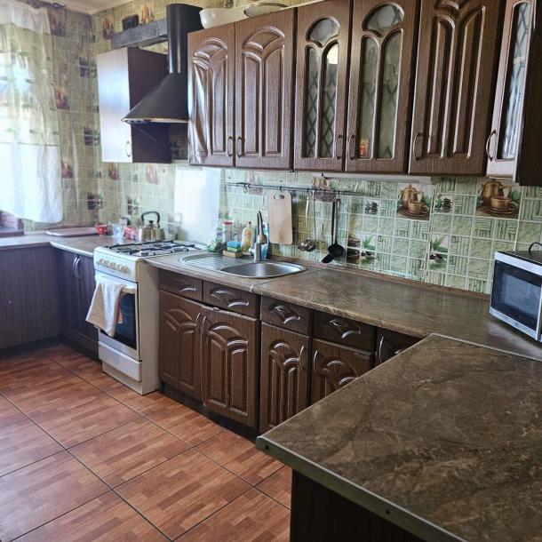 Квартира, 3-кімн., Харьков, Холодная Гора, Григоровское шоссе (Комсомольское шоссе)