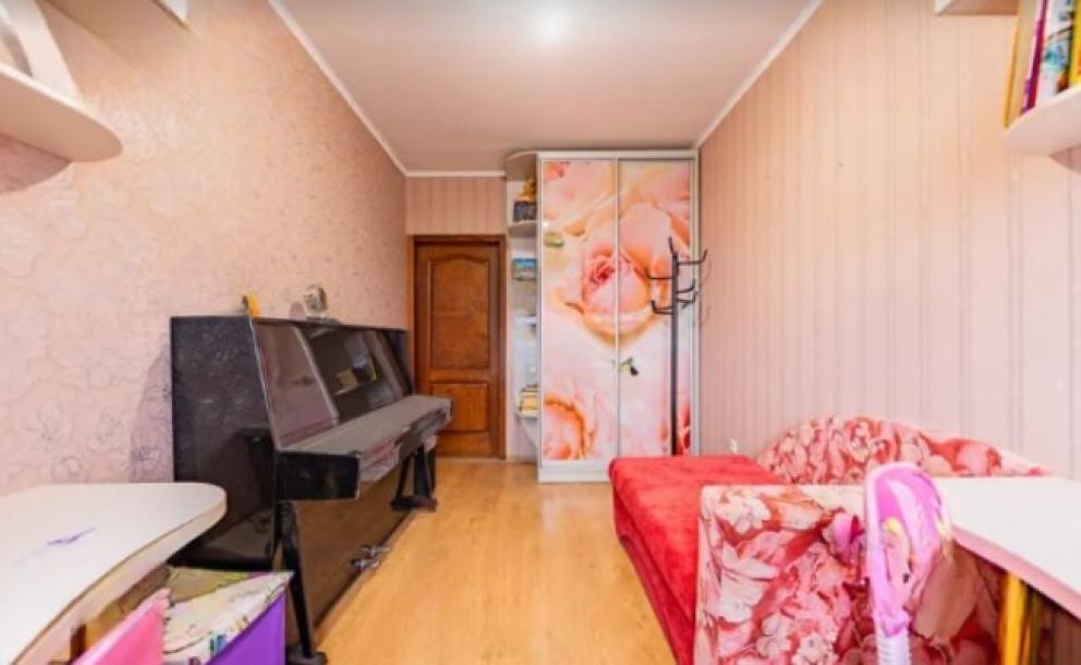 Квартира, 4-кімн., Харьков, Алексеевка, Победы пр.