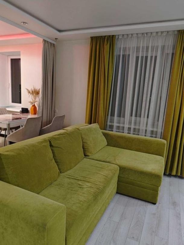 Квартира, 2-кімн., Харьков, Холодная Гора, Добролюбова