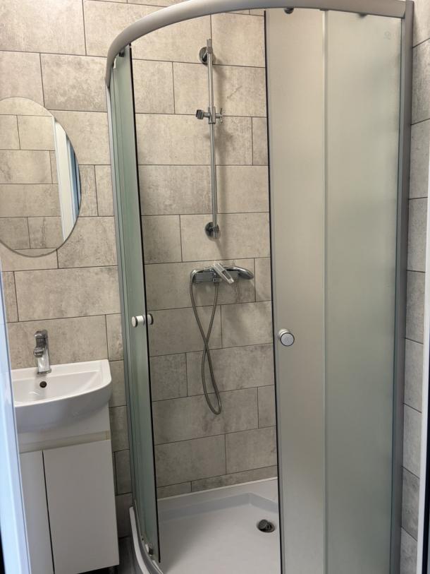 Гостинка, Харьков, Центральный рынок метро, Резниковский пер.