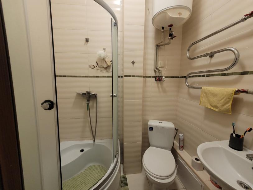 Квартира, 2-кімн., Харьков, ХТЗ, Бекетова