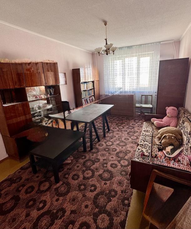 Квартира, 3-кімн., Харьков, Алексеевка, Ахсарова