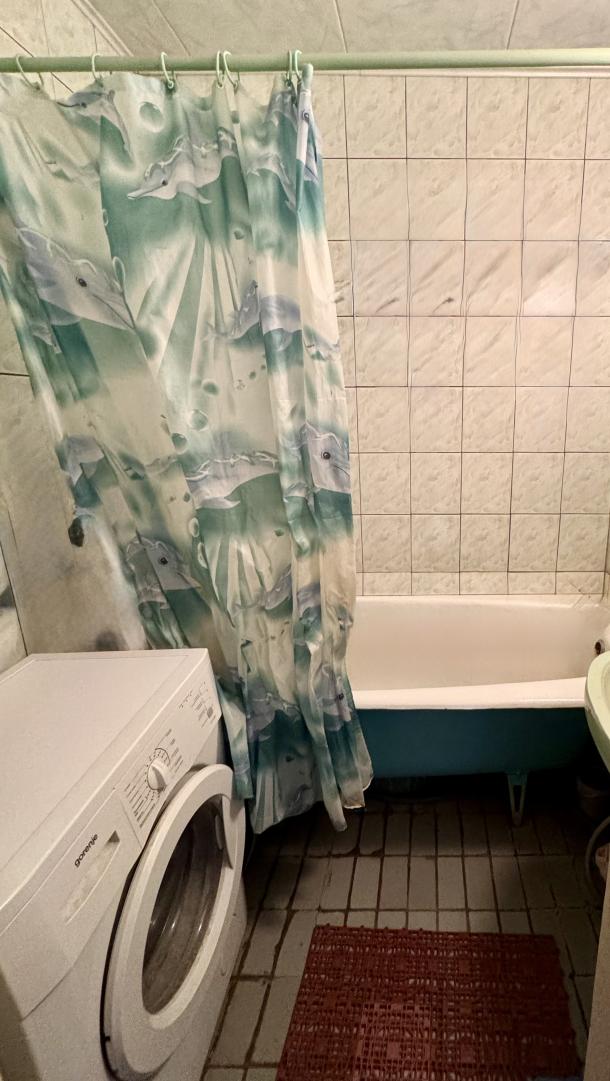 Квартира, 3-кімн., Харьков, Алексеевка, Ахсарова