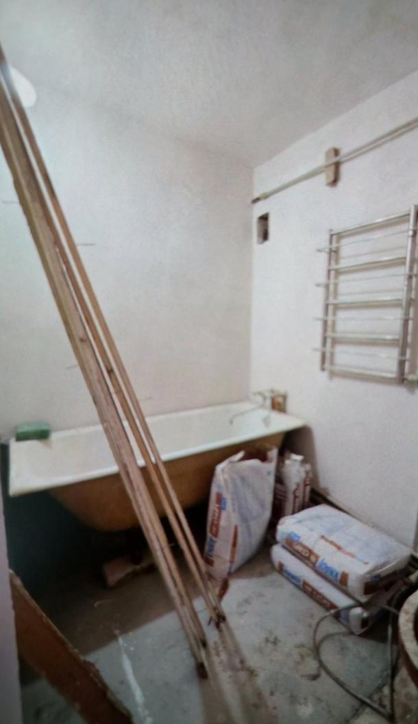 Квартира, 2-кімн., Харьков, ХТЗ, Александровский пр.