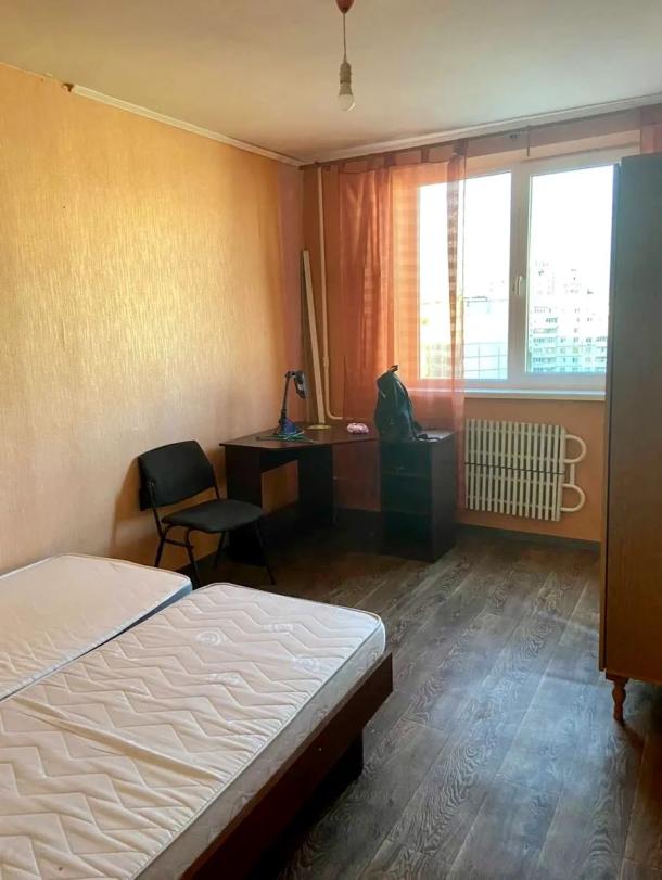 Квартира, 3-кімн., Харьков, 1 Северная Салтовка, Леся Сердюка (Командарма Корка)