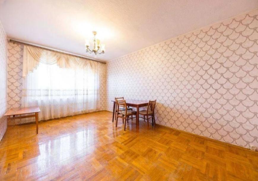 Квартира, 2-кімн., Харьков, Павлово Поле, Старицкого