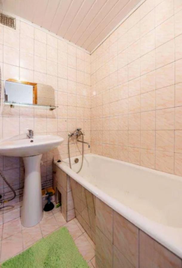 Квартира, 2-кімн., Харьков, Павлово Поле, Старицкого