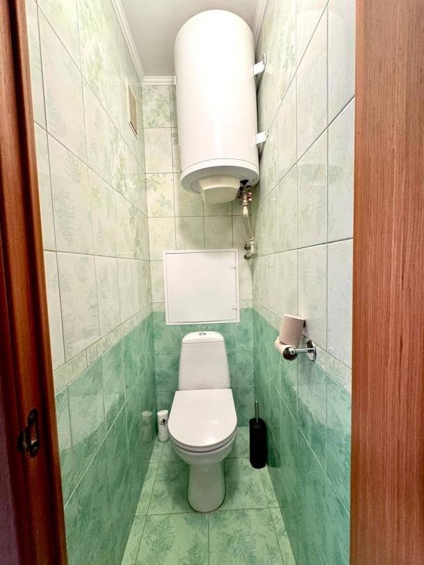 Квартира, 3-кімн., Харьков, 522м/р, Непокоренных (Героев Труда)