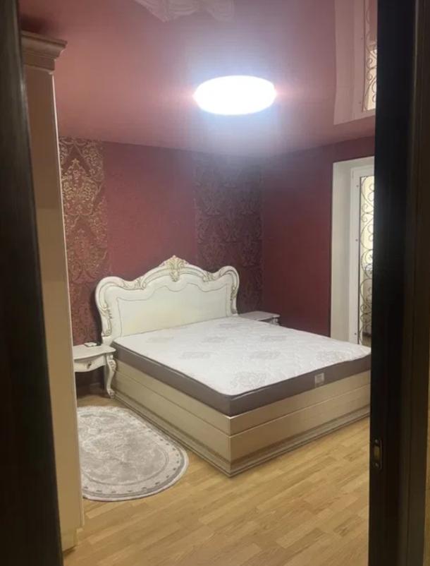 Квартира, 2-кімн., Мерефа, Харьковский район, Зорина
