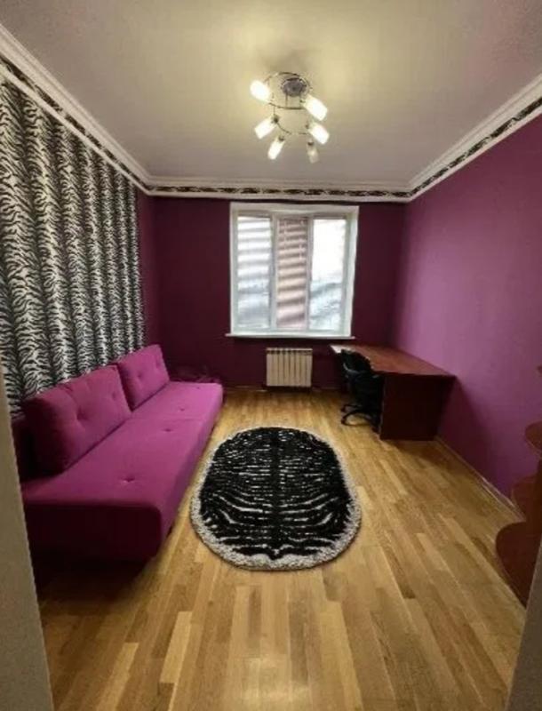 Квартира, 3-кімн., Харьков, Защитников Украины метро, Героев Харькова пр-т