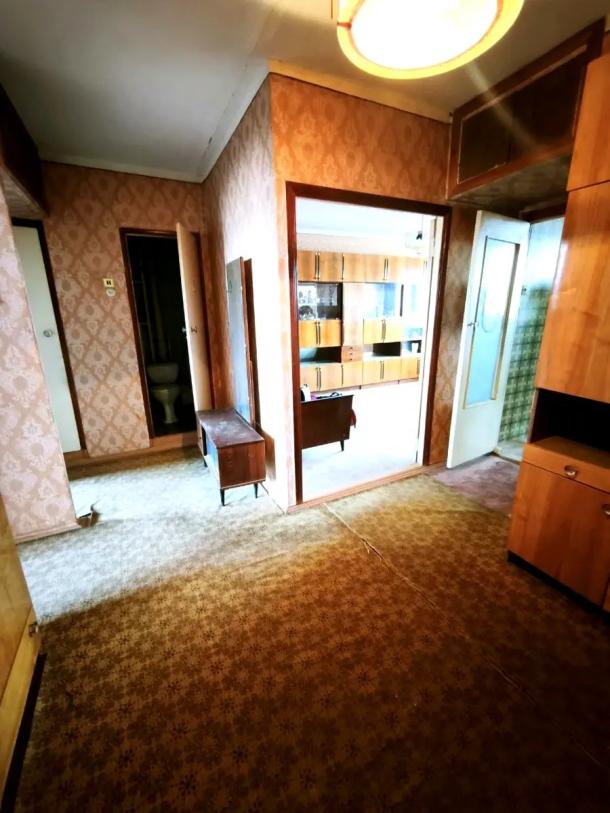 Квартира, 3-кімн., Харьков, Рогань жилмассив, 92-й бригады (Грицевца)