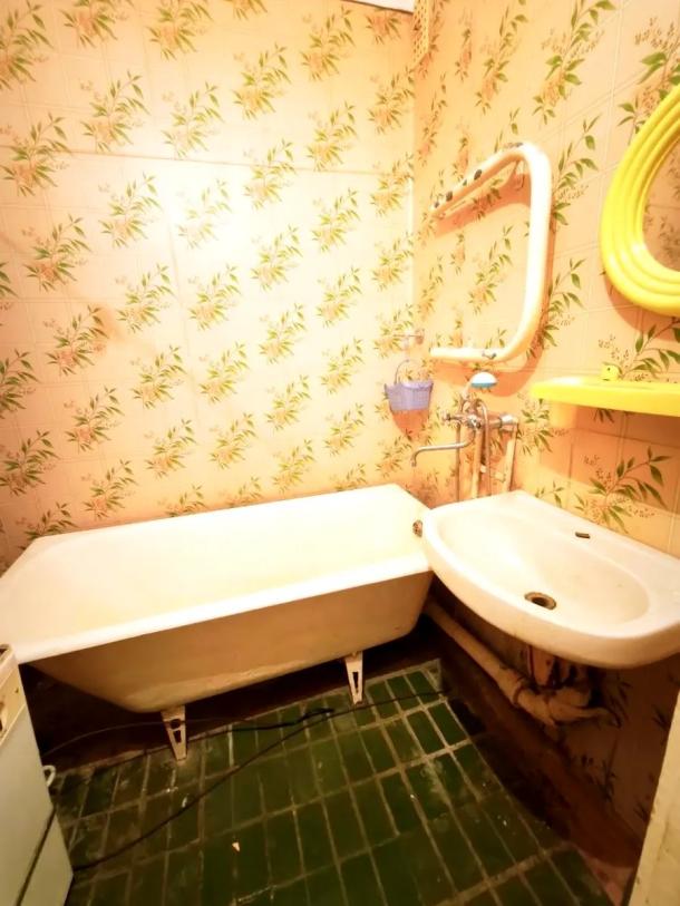 Квартира, 3-кімн., Харьков, Рогань жилмассив, 92-й бригады (Грицевца)