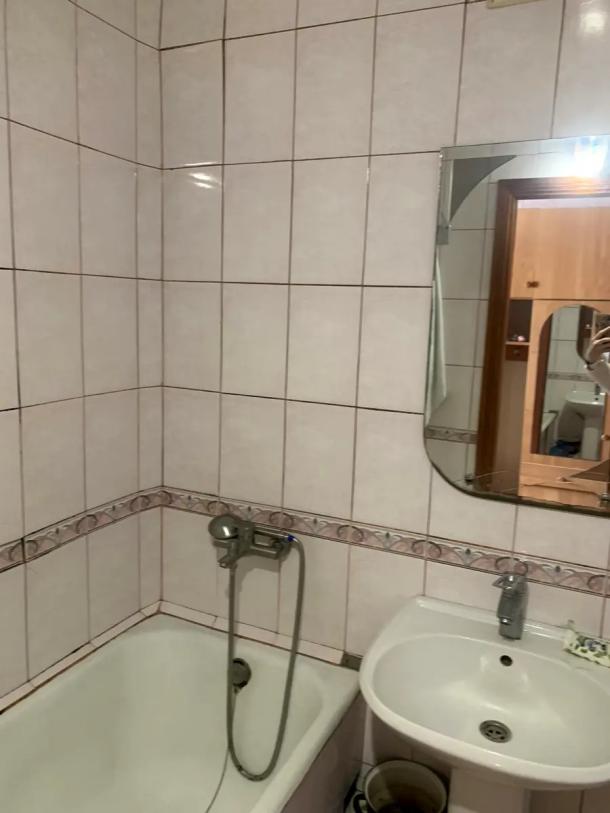 Квартира, 3-кімн., Харьков, 531м/р, Тракторостроителей просп.